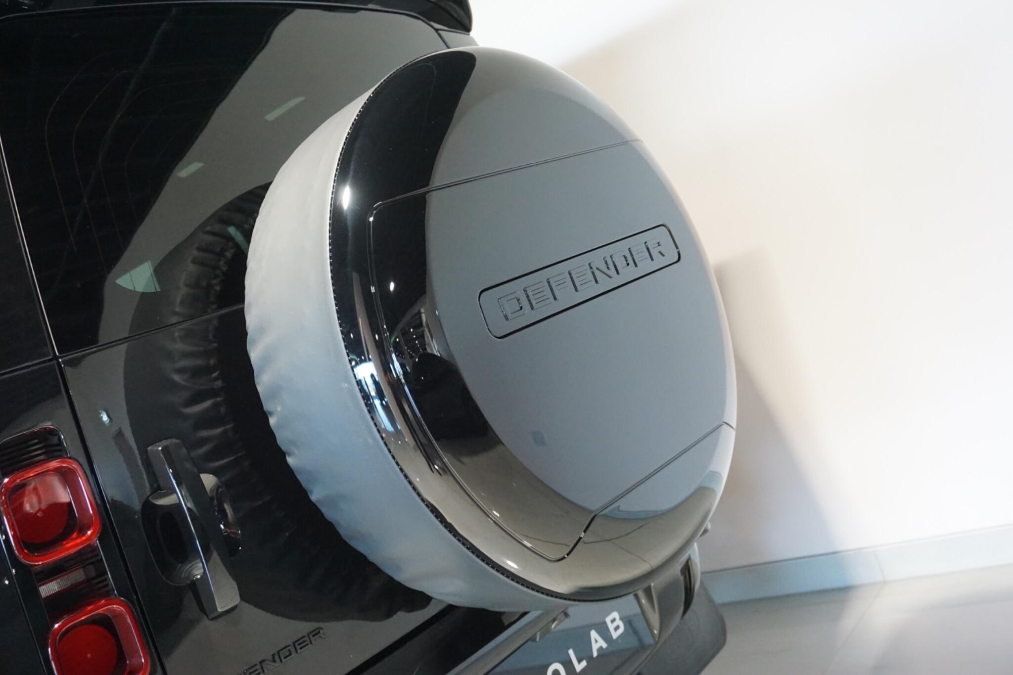 Land Rover Defender 110 2.0 P400e 15.4kWh X-Dynamic S SUV 5dr Petrol Plug-in Hybrid Auto 4WD Euro 6 (s/s) (404 ps)